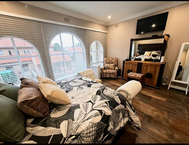 3 BEDROOM TOWNHOUSE FOR SALE IN THREE RIVERS